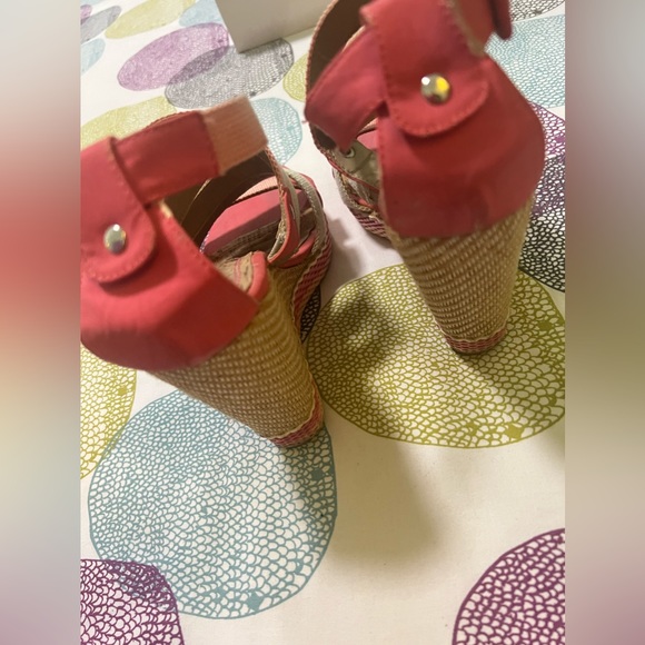 Nice platforms - Picture 4 of 5